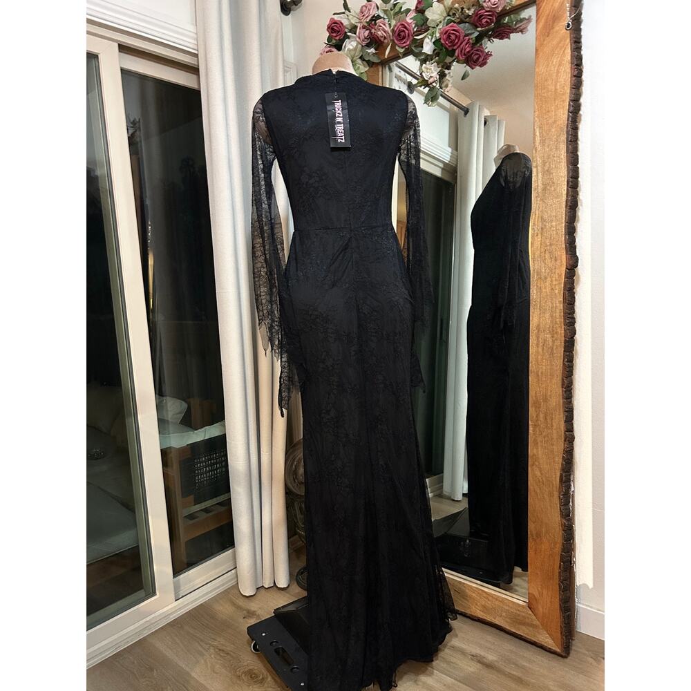 NWT Dolls Kill Trickz N Treatz Morticia Morbid Matriarch Lace 
Dress L MSRP $79 - Picture 4 of 8